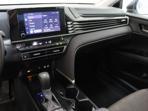 Certified 2025 Toyota Camry LE FWD image 15