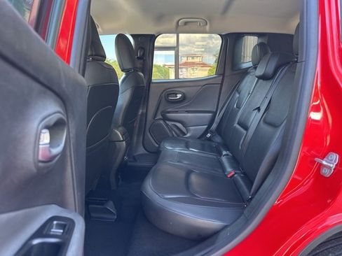 Used 2022 Jeep Renegade Trailhawk image 23
