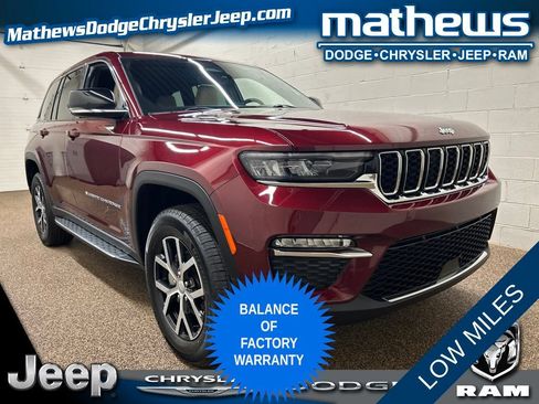 Used 2025 Jeep Grand Cherokee Limited AWD/4WD image 1