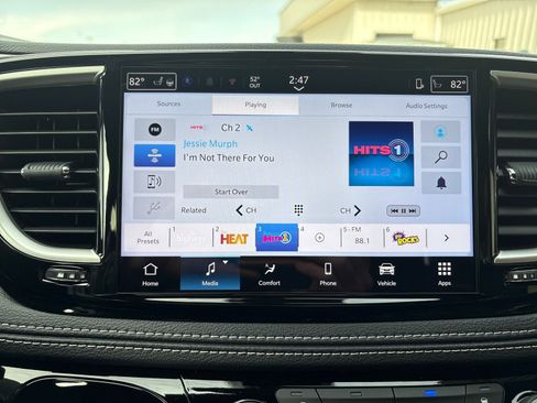 New 2026 Chrysler Pacifica Select w/ S Appearance Package image 17