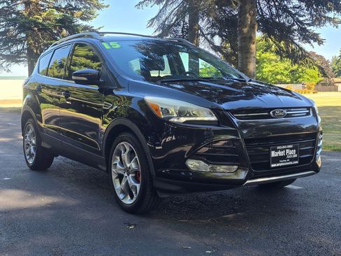 Used 2015 Ford Escape Titanium w/ Equipment Group 301A AWD/4WD image 8