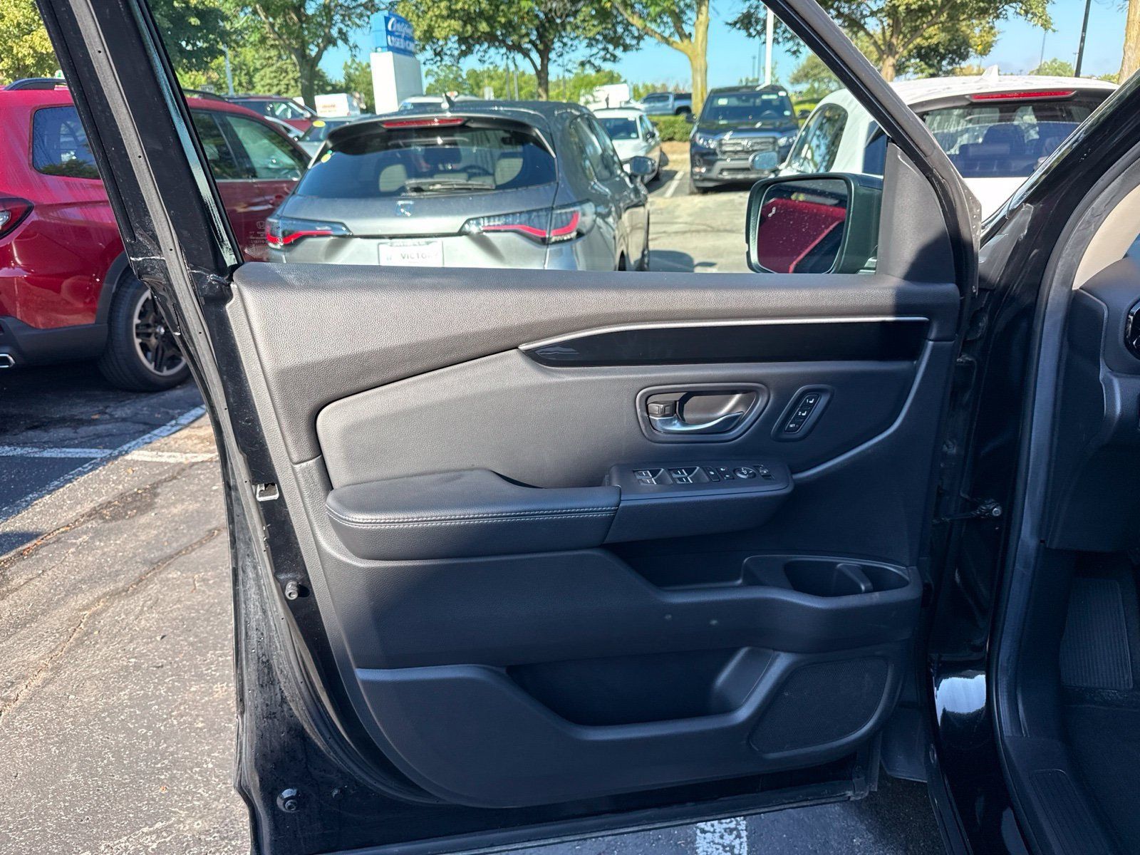 Used 2025 Honda Pilot EX-L image 21
