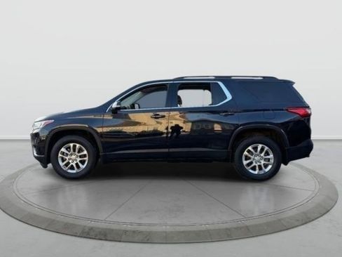 Used 2020 Chevrolet Traverse LT w/ Driver Confidence II Package AWD/4WD image 4