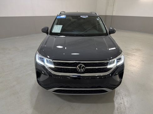 Certified 2024 Volkswagen Taos SEL AWD/4WD image 3