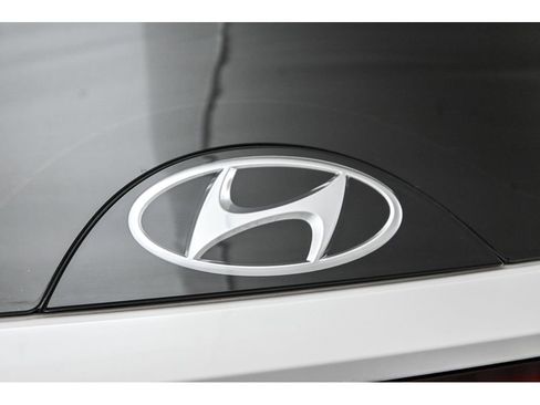 Used 2023 Hyundai Tucson Limited image 60