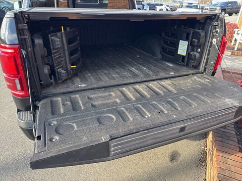 Used 2015 Ford F150 Lariat w/ Equipment Group 502A Luxury image 38