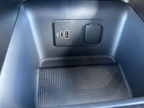 New 2026 Ford Explorer Active image 29