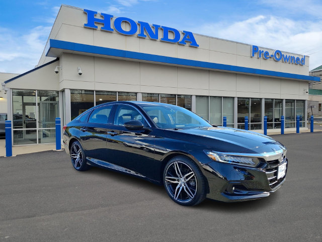Used 2021 Honda Accord Touring image 3