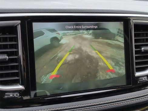 Used 2023 Chrysler Pacifica Limited image 15