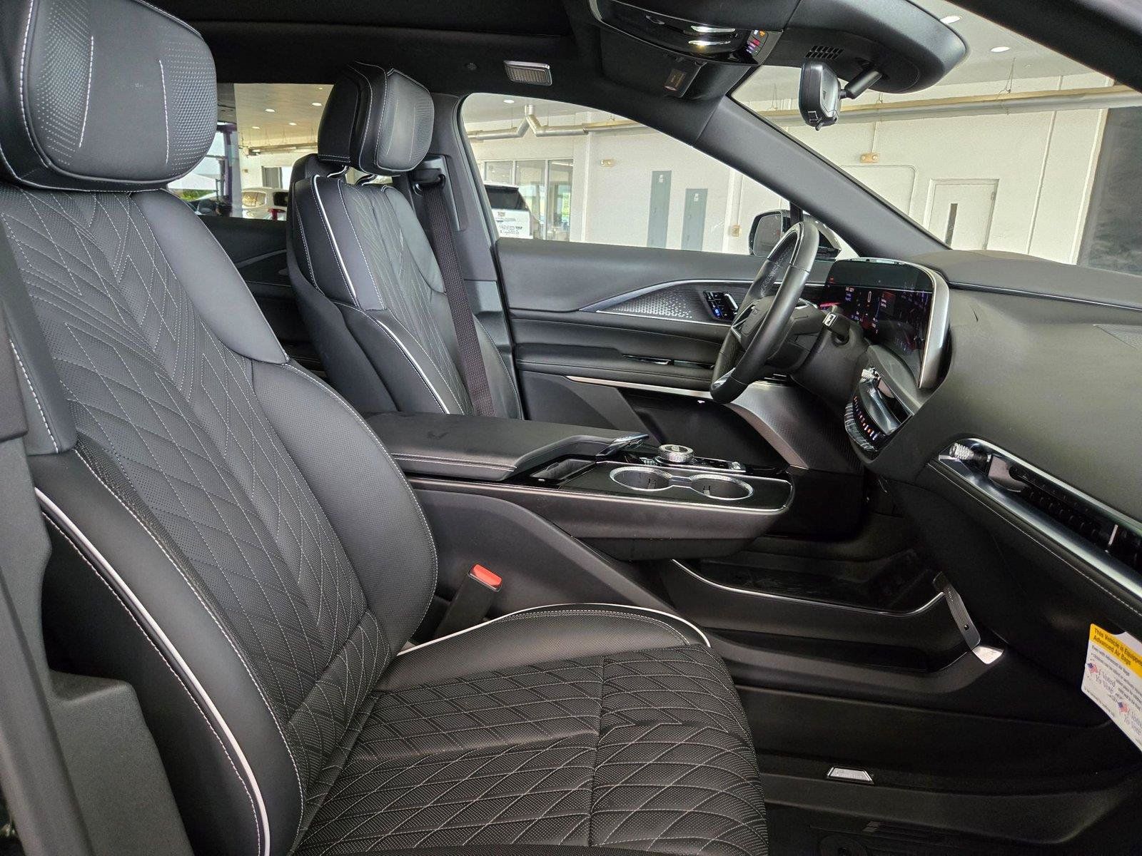 Used 2026 Cadillac Lyriq V w/ LPO, Floor Liner Package AWD/4WD image 29