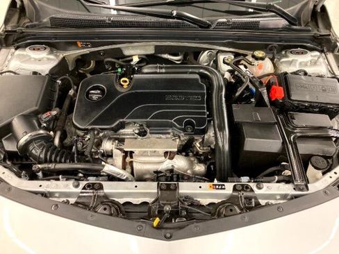 Used 2019 Chevrolet Malibu LT w/ Driver Confidence Package II image 40