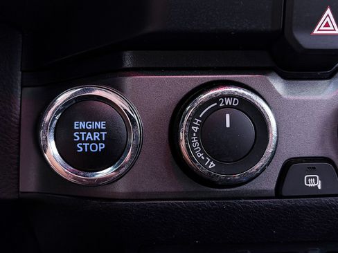 Used 2021 Toyota Tacoma TRD Pro AWD/4WD image 28