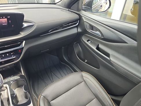 Certified 2025 Buick Envista Avenir FWD image 14