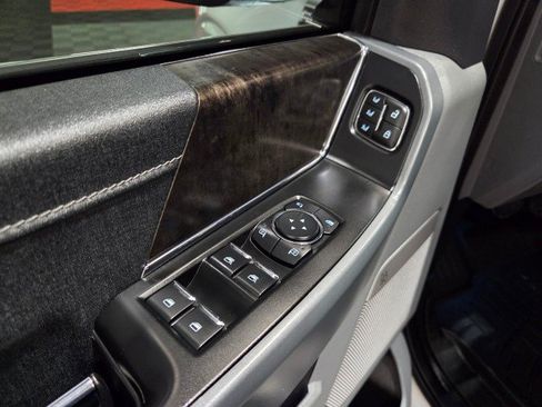 Used 2023 Ford F150 Lariat AWD/4WD image 33