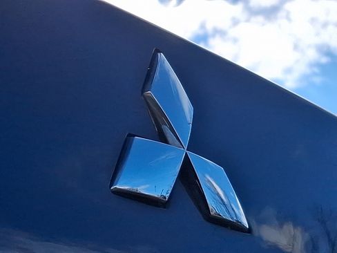 Used 2024 Mitsubishi Eclipse Cross LE image 29