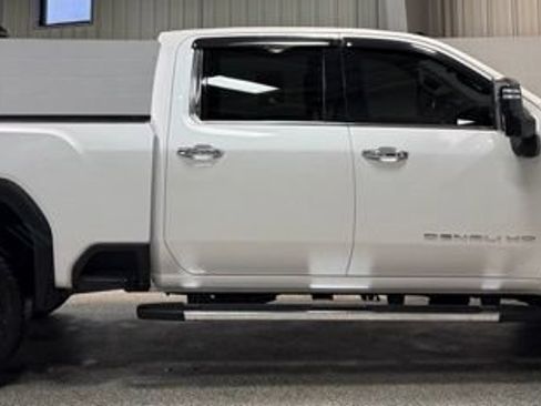 Used 2023 GMC Sierra 2500 Denali AWD/4WD image 7