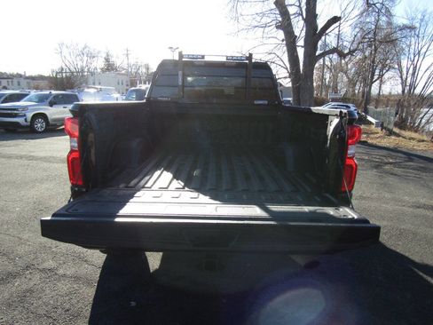 Used 2021 Chevrolet Silverado 2500 Custom w/ Custom Value Package image 24