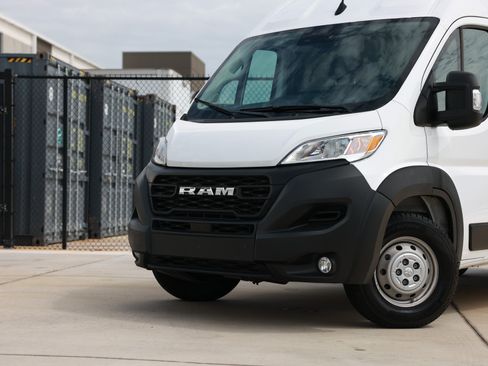 Used 2023 RAM ProMaster 3500 w/ Premium Convenience Group FWD image 35