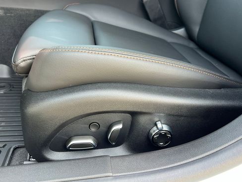 New 2026 Cadillac CT5 V AWD/4WD image 11