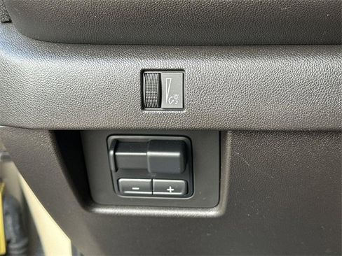 Used 2024 Chevrolet Colorado Trail Boss w/ Advanced Trailering Package image 17