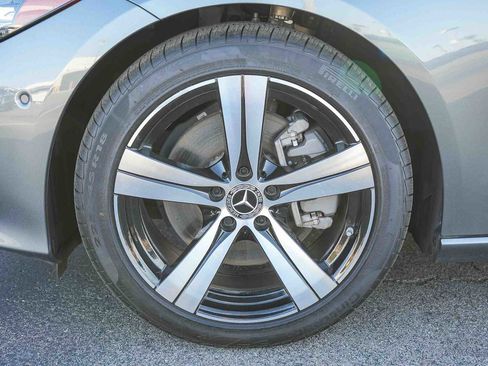 Used 2024 Mercedes-Benz C 300 4MATIC Sedan image 11