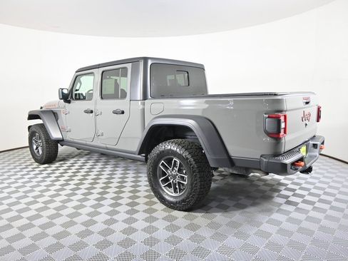 Used 2021 Jeep Gladiator Mojave image 4