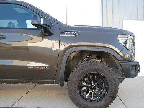 Used 2023 GMC Sierra 1500 AT4X AWD/4WD image 36