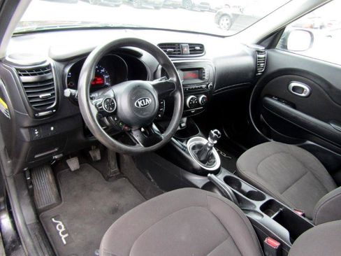 Used 2016 Kia Soul FWD image 18