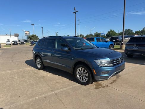 Used 2019 Volkswagen Tiguan S FWD image 3