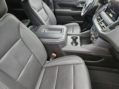 Used 2024 GMC Yukon SLT image 11