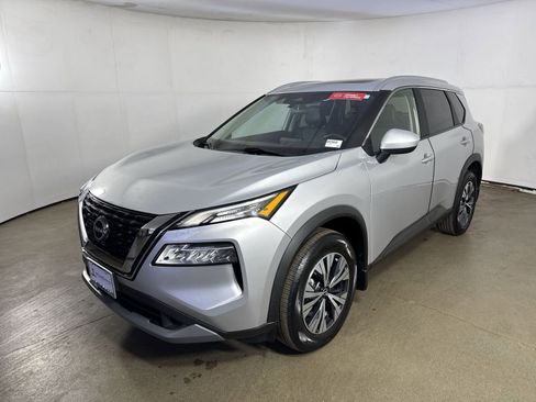 Certified 2023 Nissan Rogue SV w/ SV Premium B Package image 27