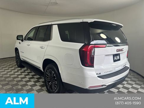 Used 2025 GMC Yukon Elevation w/ Elevation Premium Package AWD/4WD image 9