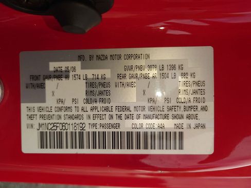 Used 2006 MAZDA MX-5 Miata Grand Touring w/ Premium Pkg RWD image 27