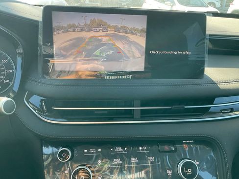 Used 2025 INFINITI QX60 Pure image 21