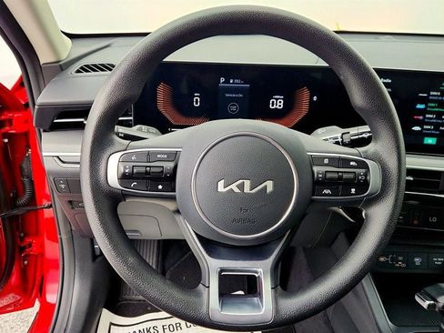 Used 2025 Kia K5 LXS image 12