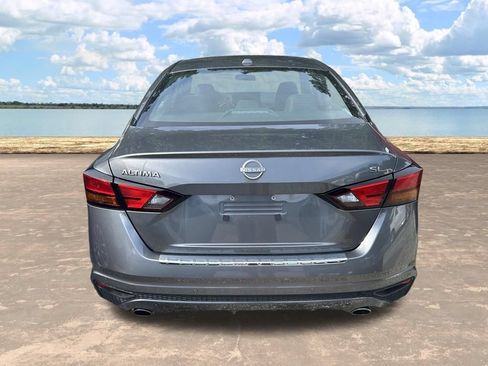 Used 2023 Nissan Altima 2.5 SL FWD image 10