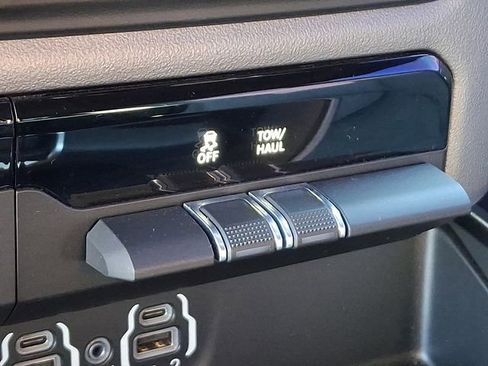 Used 2022 RAM 1500 Big Horn image 29