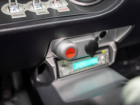 Used 2005 Ford GT image 50