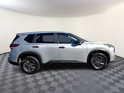 Used 2024 Nissan Rogue S FWD image 7