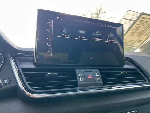 Used 2023 Audi Q5 2.0T Premium w/ Convenience Package image 34