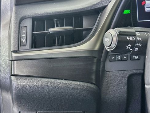 Used 2019 Lexus ES 300h w/ Premium Package FWD image 17