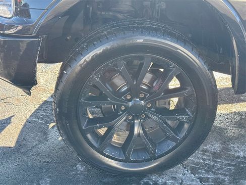 Used 2019 Ford F150 Lariat image 11