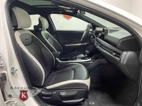 Used 2025 Kia K4 GT-Line w/ GT-Line Premium Package FWD image 24