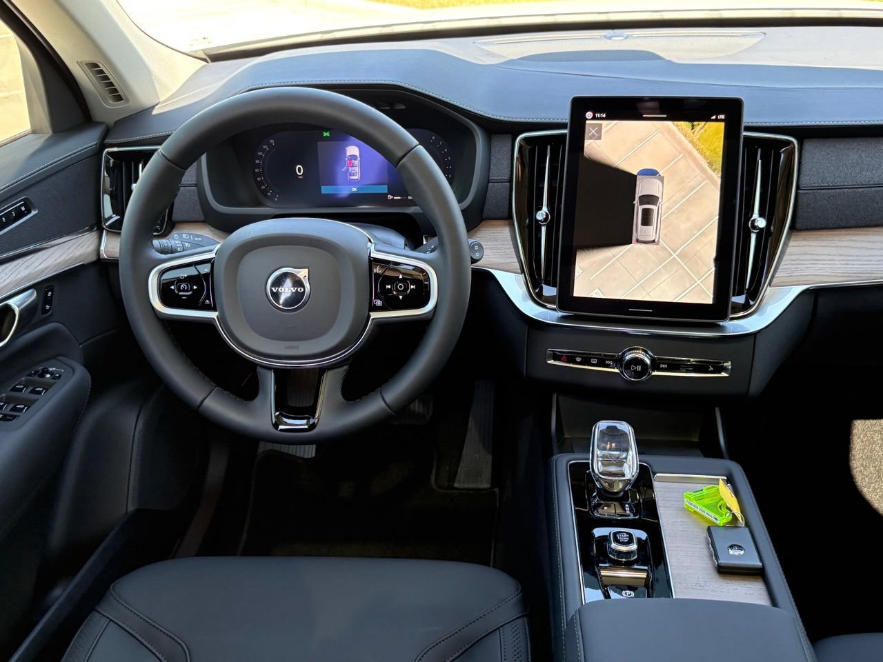 New 2026 Volvo XC90 B6 Plus w/ Protection Package Premier AWD/4WD image 11