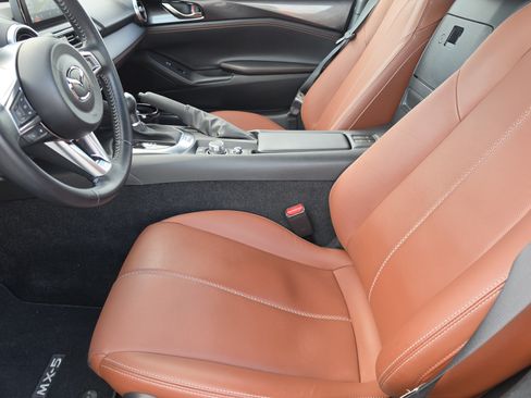 Used 2023 MAZDA MX-5 Miata Grand Touring RWD image 7