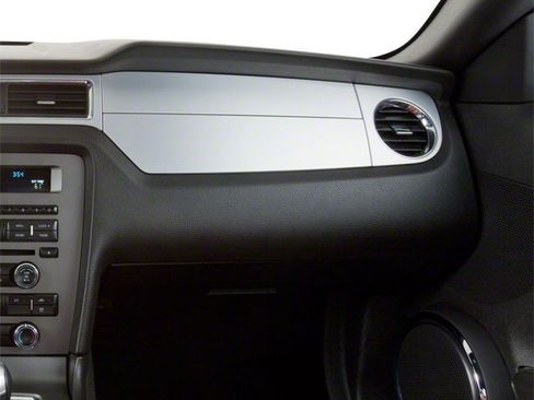 Used 2010 Ford Mustang Coupe RWD image 18