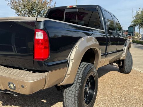 Used 2012 Ford F250 King Ranch w/ King Ranch w/Chrome Pkg image 4