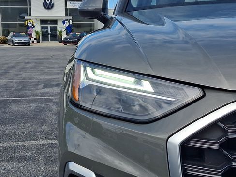 Used 2023 Audi Q5 2.0T Premium Plus w/ Premium Plus Package AWD/4WD image 9