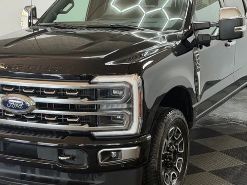 Used 2024 Ford F350 Platinum AWD/4WD image 7