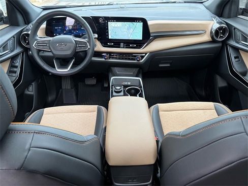 Used 2026 Chevrolet Equinox ACTIV w/ Safety and Technology Package image 21